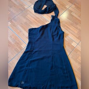 Commense One-Shoulder Dress